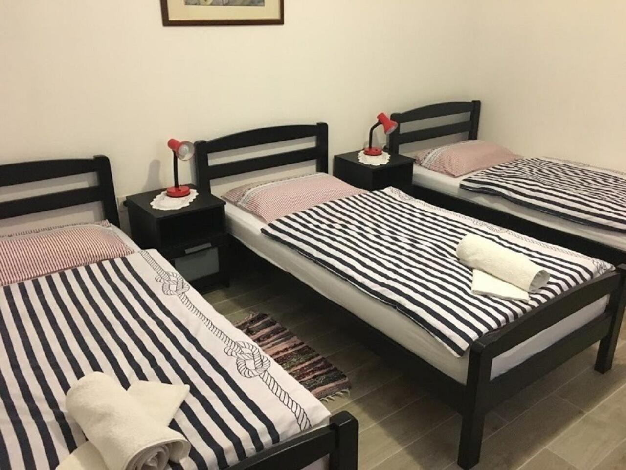 Apartments Andy ซูโกชัน ภายนอก รูปภาพ