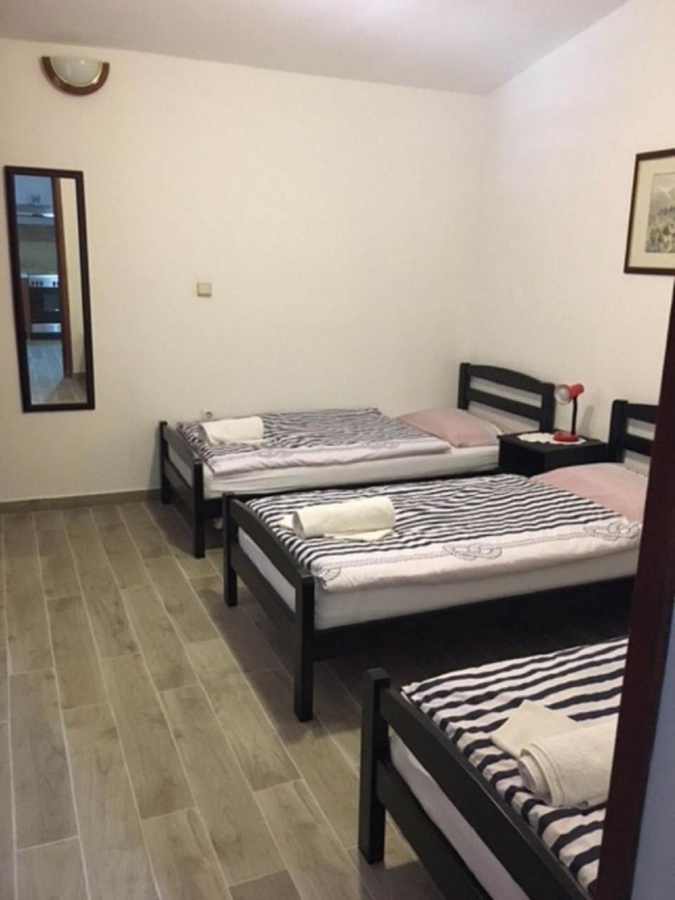 Apartments Andy ซูโกชัน ภายนอก รูปภาพ