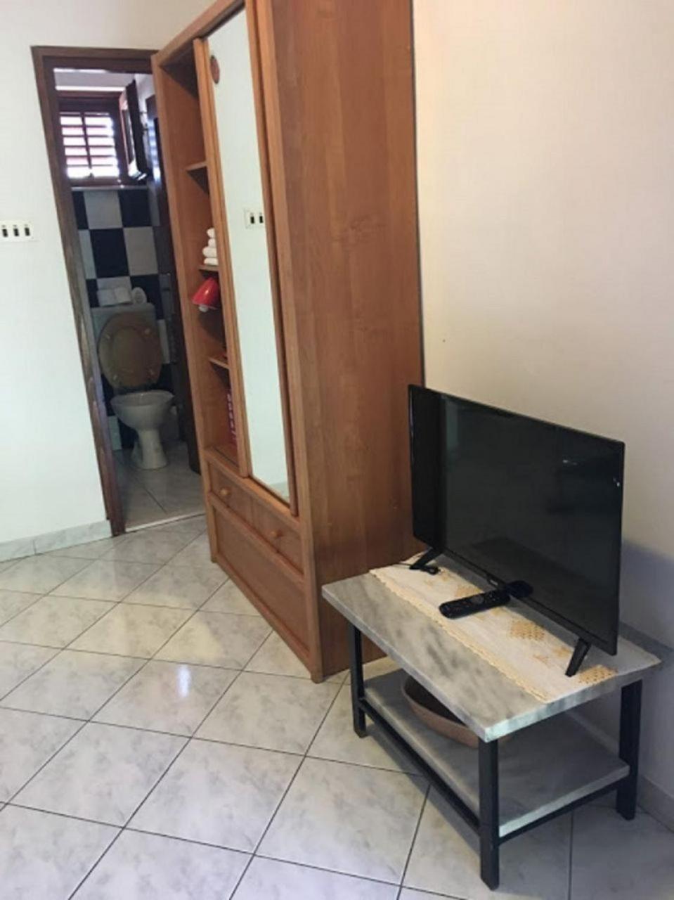 Apartments Andy ซูโกชัน ภายนอก รูปภาพ
