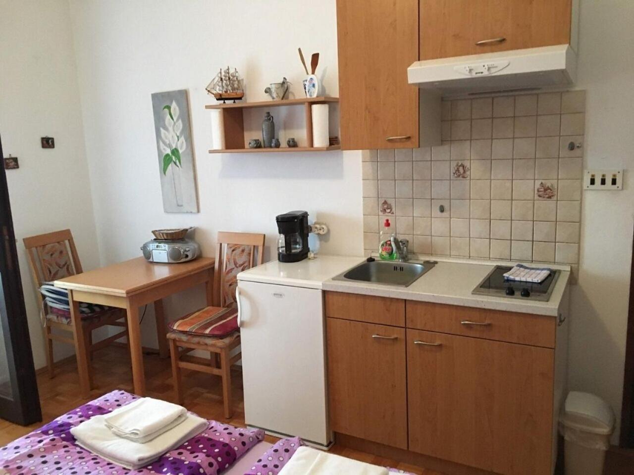 Apartments Andy ซูโกชัน ภายนอก รูปภาพ